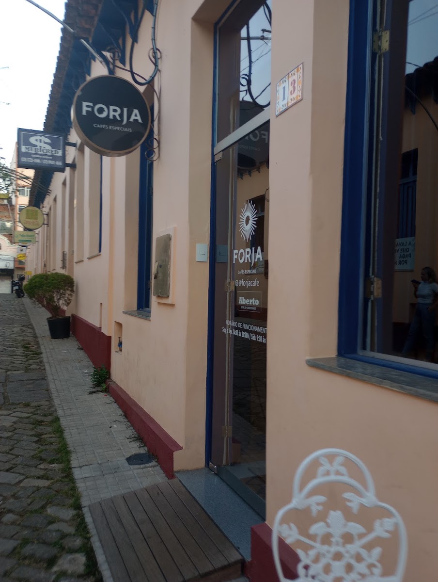 Noossa! Pão De Queijaria E Noossa! Pizzaria Napolitana